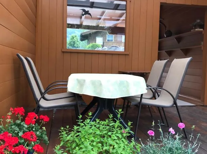 Yulia Domek alpejski