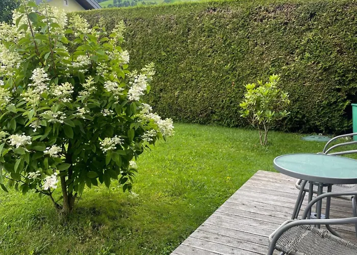 Yulia Domek alpejski