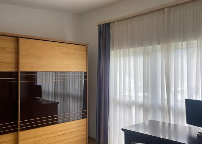 Yulia Domek alpejski *