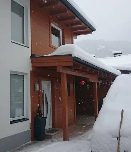 Yulia Zell am See
